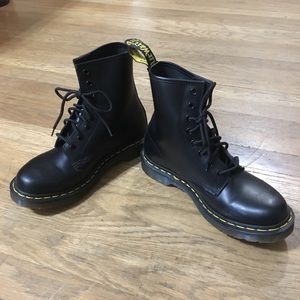 Dr. Marten Original 1460 8-Eye Boots